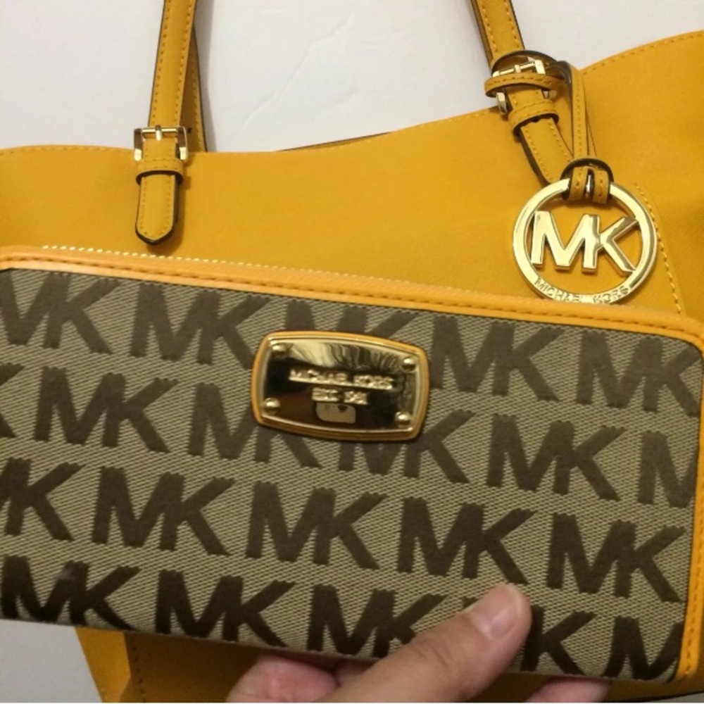Michael Kors Jet Set Tote + Wallet Continental - Picture 5 of 6